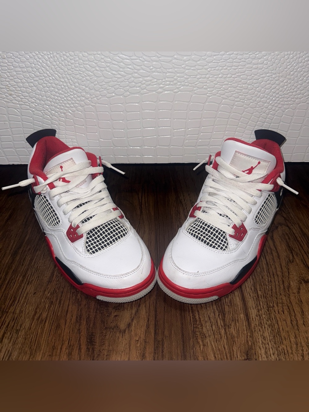Jordan 4s - Picture 2 of 5